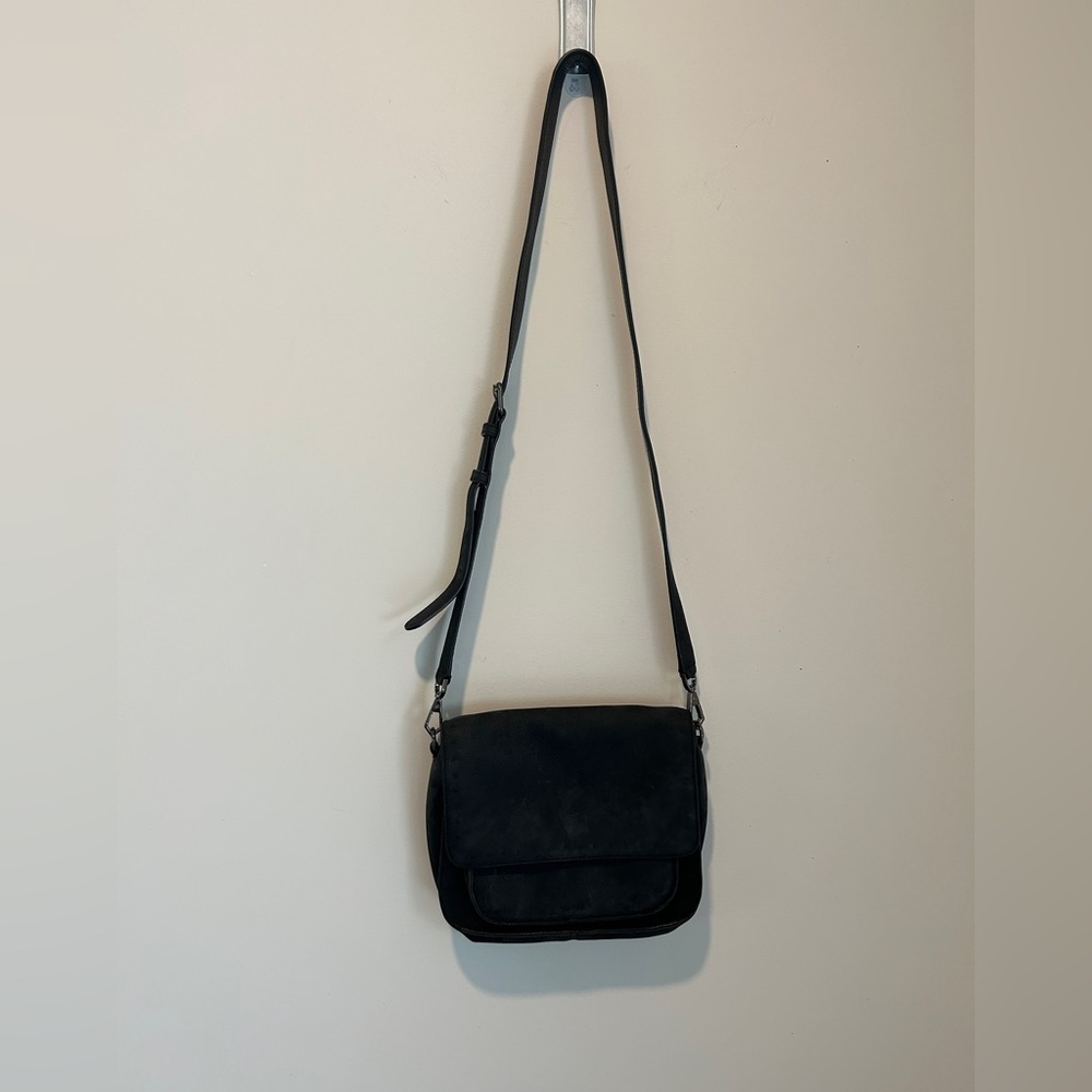 Rebecca Minkoff Leather Suede Exterior ~ adjustable crossbody strap - Picture 2 of 16